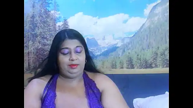 Snapshot of indianhoney694u chatting on March 12, 2026, 5:24 am indianhoney694u online show from March 12, 2026, 5:24 am