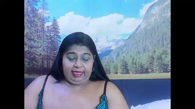 Snapshot of indianhoney694u chatting on March 13, 2026, 5:03 am indianhoney694u online show from March 13, 2026, 5:03 am