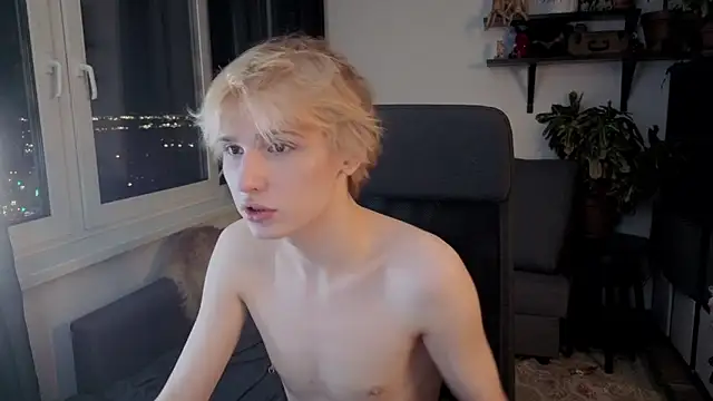 Your avatar online show from March 20, 2026, 10:25 pm