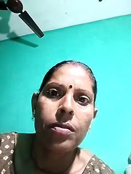 Suhana pandit online show from September 22, 2025, 10:12 pm