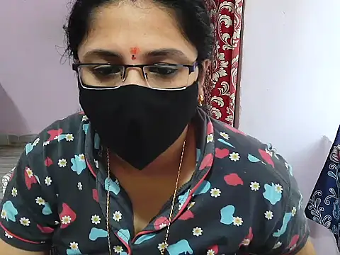 Snapshot of jannu6482 chatting on October 22, 2025, 8:47 am jannu6482 online show from October 22, 2025, 8:47 am