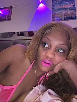 Angelbunnyy online show from February 28, 2026, 1:01 pm