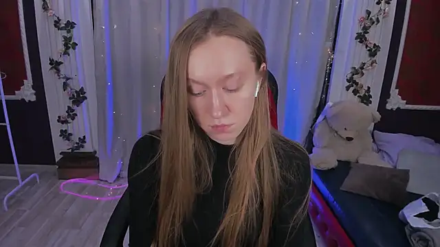 -Seava online show from December 1, 2025, 3:28 pm