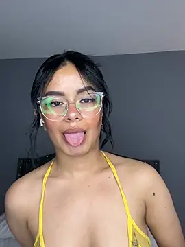 Melissa coch online show from April 18, 2026, 3:16 pm