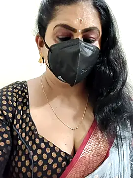 Snapshot of Sweetie_swetha37 chatting on February 4, 2026, 8:42 am Sweetie swetha37 online show from February 4, 2026, 8:42 am