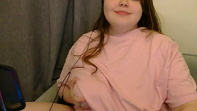 brattyprincessemma online show from December 16, 2025, 7:08 pm