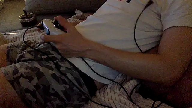 Breezydicksn online show from November 2, 2025, 6:32 pm