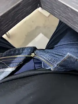 Snapshot of Xarkomm chatting on February 24, 2026, 11:25 pm Xarkomm online show from February 24, 2026, 11:25 pm