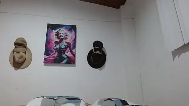 Crystal Star  online show from March 23, 2026, 9:13 am