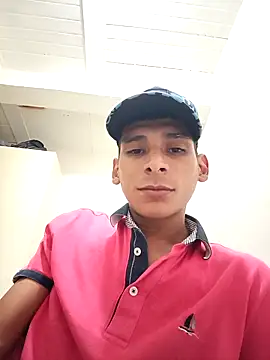 alex colombiano online show from October 15, 2025, 7:47 pm