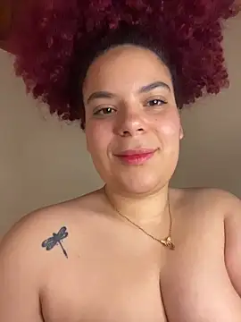 Enyagleam  online show from November 13, 2025, 4:44 am