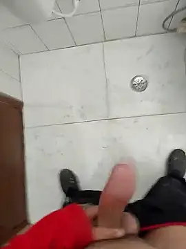 paugrosso12  online show from October 17, 2025, 7:16 pm