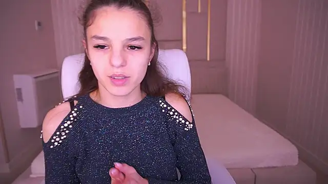 Snapshot of AnitaBambie chatting on November 30, 2025, 2:21 pm AnitaBambie online show from November 30, 2025, 2:21 pm