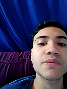 novinho safado   online show from November 19, 2025, 1:44 pm