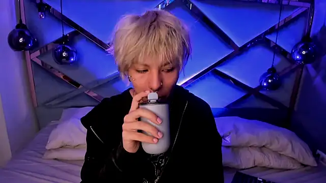 OliIverr22 online show from January 15, 2026, 11:37 am