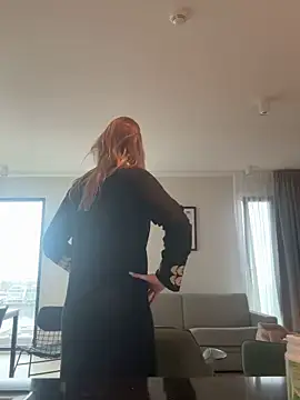 Chloemillerrxx online show from December 2, 2025, 2:23 pm