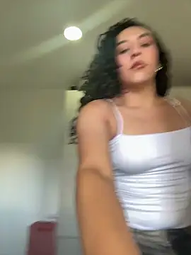 alehia cute online show from March 21, 2026, 8:12 pm