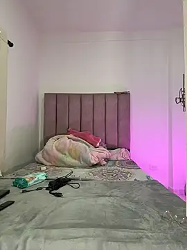 alehia cute online show from August 9, 2026, 7:41 pm