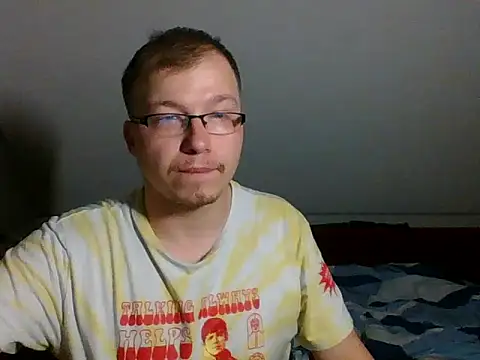 Snapshot of Liznat01 chatting on November 8, 2025, 8:40 pm Liznat01 online show from November 8, 2025, 8:40 pm