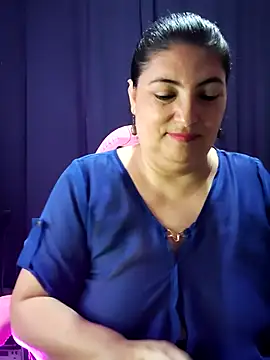 lina maria99 online show from September 29, 2025, 3:22 am