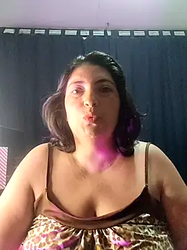 lina maria99 online show from October 15, 2025, 9:42 am