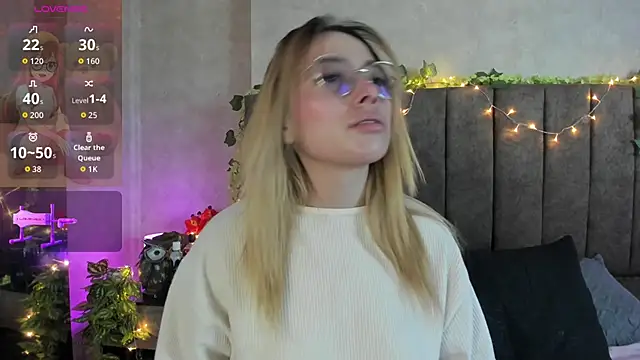 LanaMills  online show from February 22, 2026, 5:30 am