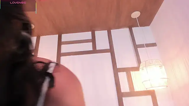 HannahMontgomery online show from September 15, 2025, 4:07 pm