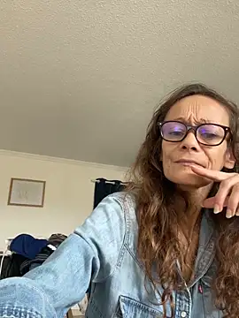 Chris06d22xh online show from September 14, 2025, 1:10 pm