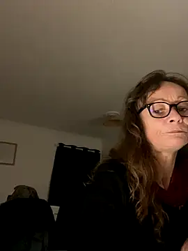 Chris06d22xh online show from October 15, 2025, 7:03 pm