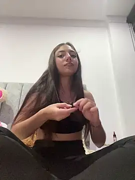 LisaGoddes online show from May 13, 2026, 3:26 am