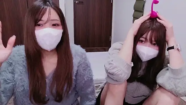 Snapshot of -EdisonThomas- chatting on December 14, 2025, 8:20 am -EdisonThomas- online show from December 14, 2025, 8:20 am