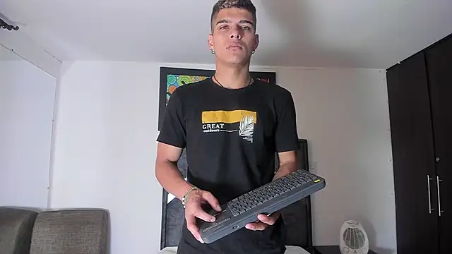 wyatt 3 online show from October 29, 2025, 12:18 pm