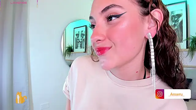 Anseru  online show from December 19, 2025, 11:39 am