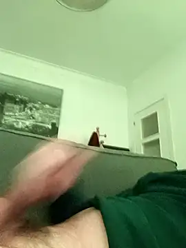 DannySastre91 online show from November 10, 2025, 10:20 pm