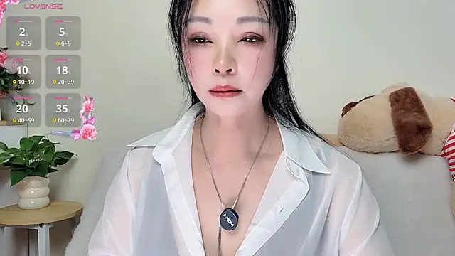 Hua Hua 0 online show from September 24, 2025, 1:31 am
