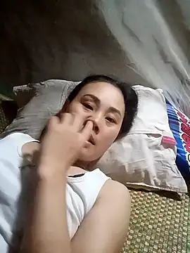 Ruaiuoi online show from April 12, 2026, 1:27 pm