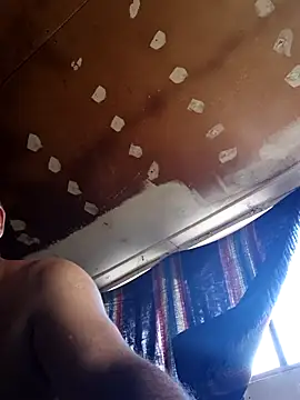 lucho2328 online show from November 13, 2025, 9:47 pm