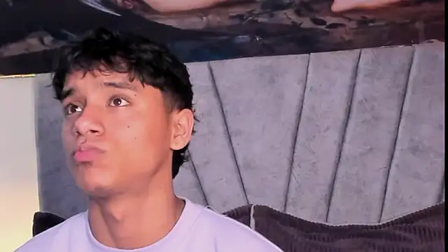 ZYZZ1312 online show from December 19, 2025, 9:11 pm