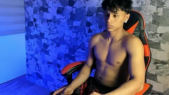 ZYZZ1312 online show from July 16, 2026, 4:18 am