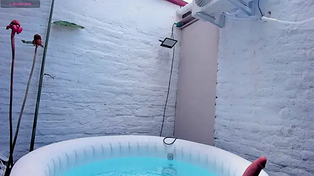 MONIK FOX CR online show from September 28, 2025, 7:41 pm