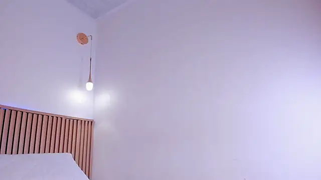 Sarita  Gomez online show from April 8, 2026, 5:18 am