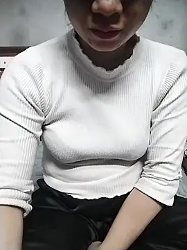 Snapshot of Mie_rose chatting on November 4, 2025, 1:05 am Mie rose online show from November 4, 2025, 1:05 am