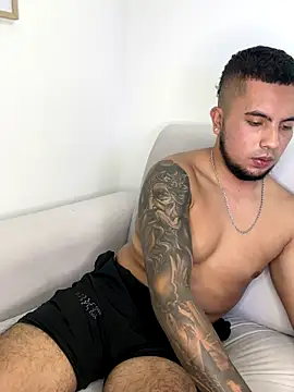 hot miguel online show from October 10, 2025, 2:21 am