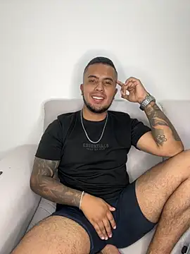 hot miguel online show from October 17, 2025, 3:42 am