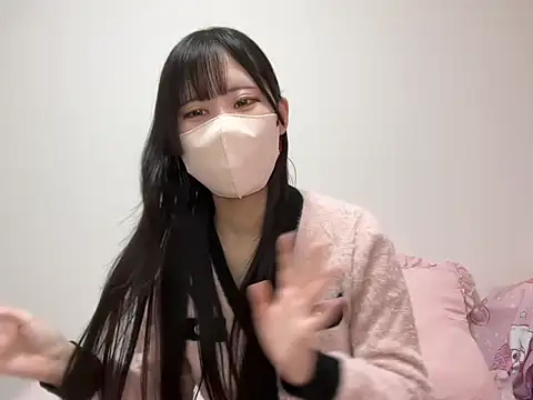 noa uxu online show from November 21, 2025, 5:06 am