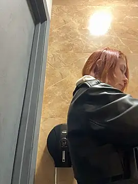 RosieSecret online show from November 1, 2025, 8:05 am