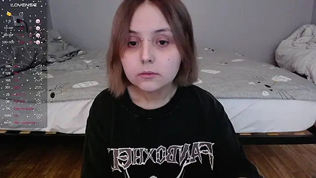 Snapshot of vendymories chatting on February 5, 2026, 10:03 pm vendymories online show from February 5, 2026, 10:03 pm