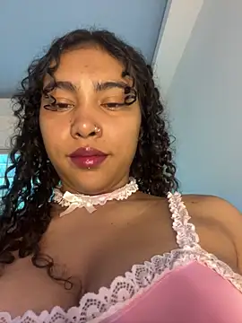 SophieD online show from May 26, 2026, 12:34 pm
