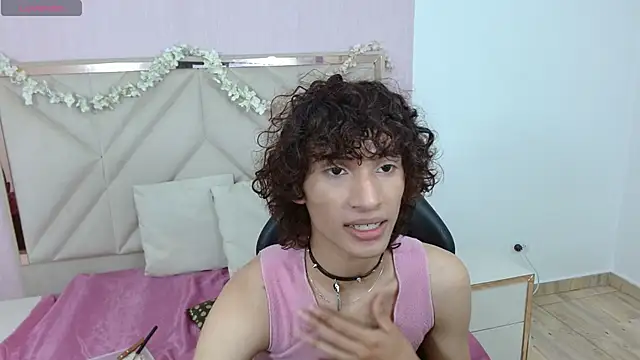 Snapshot of Chipi_tay chatting on October 20, 2025, 7:03 pm Chipi tay online show from October 20, 2025, 7:03 pm