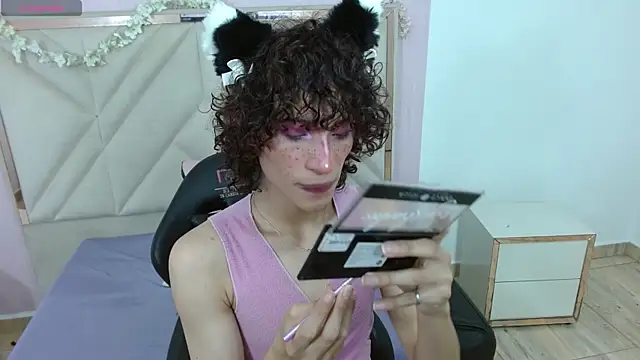 Snapshot of Chipi_tay chatting on November 5, 2025, 7:14 pm Chipi tay online show from November 5, 2025, 7:14 pm